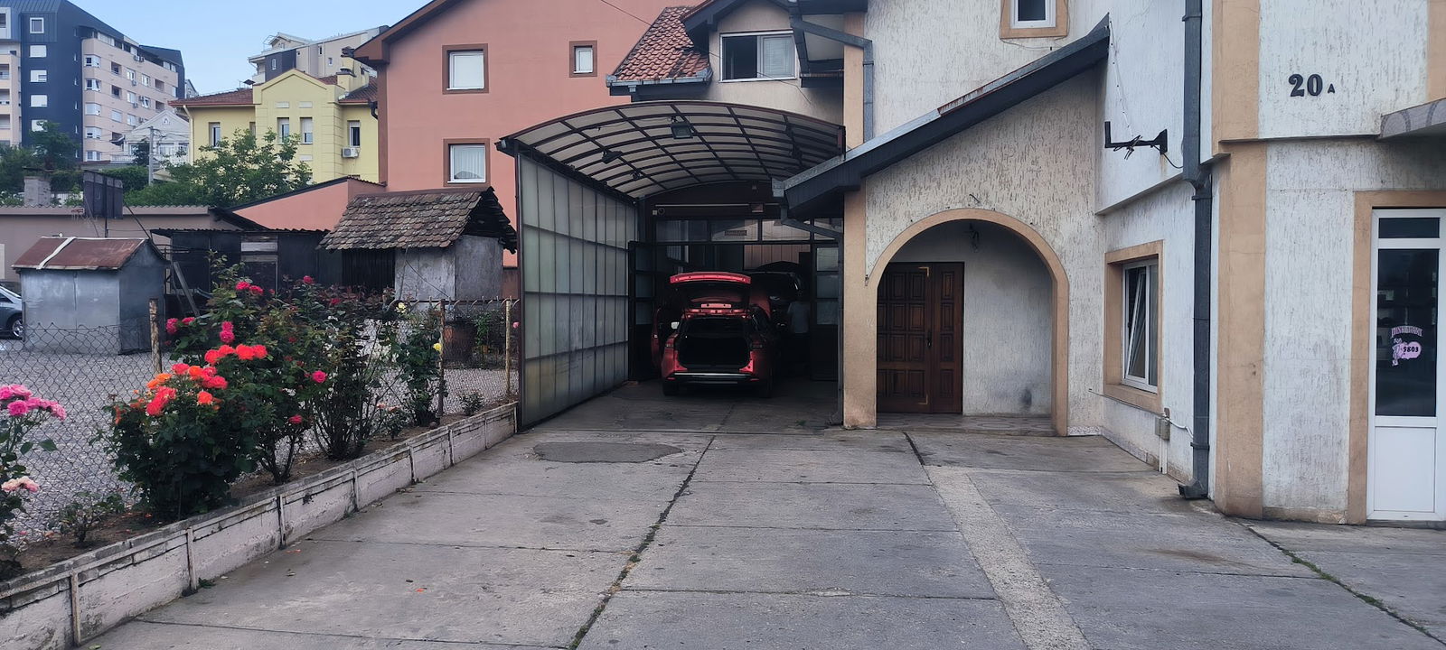 Auto elektricar Denis