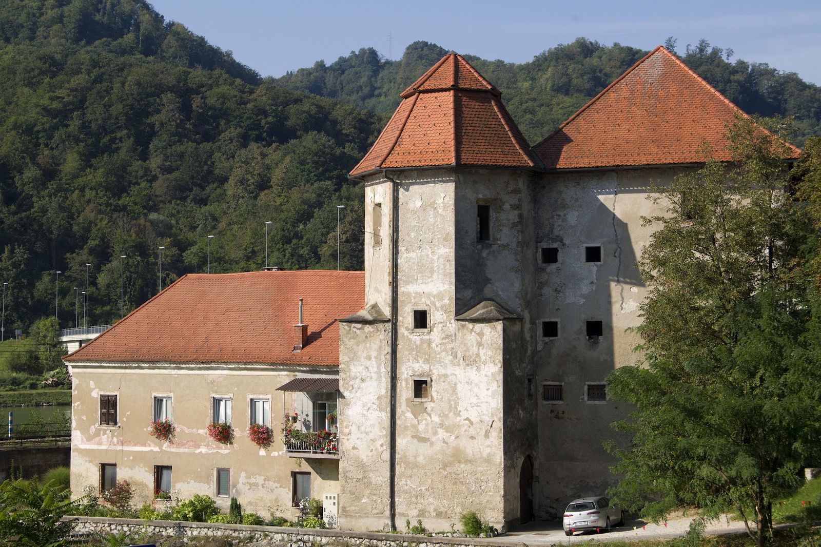 Turn castle - The lower Brestanica castle