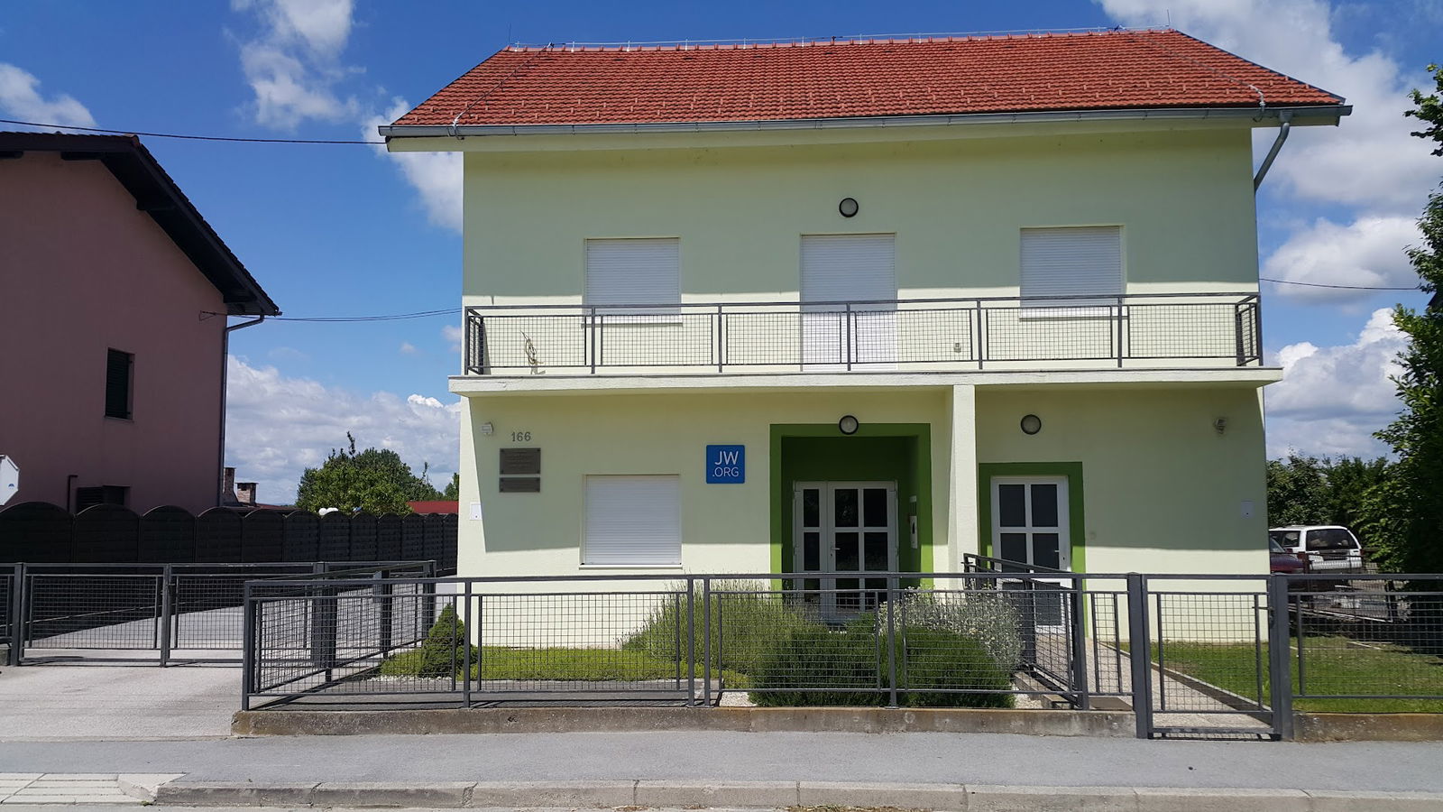 Jehovah's Witness Kingdom Hall