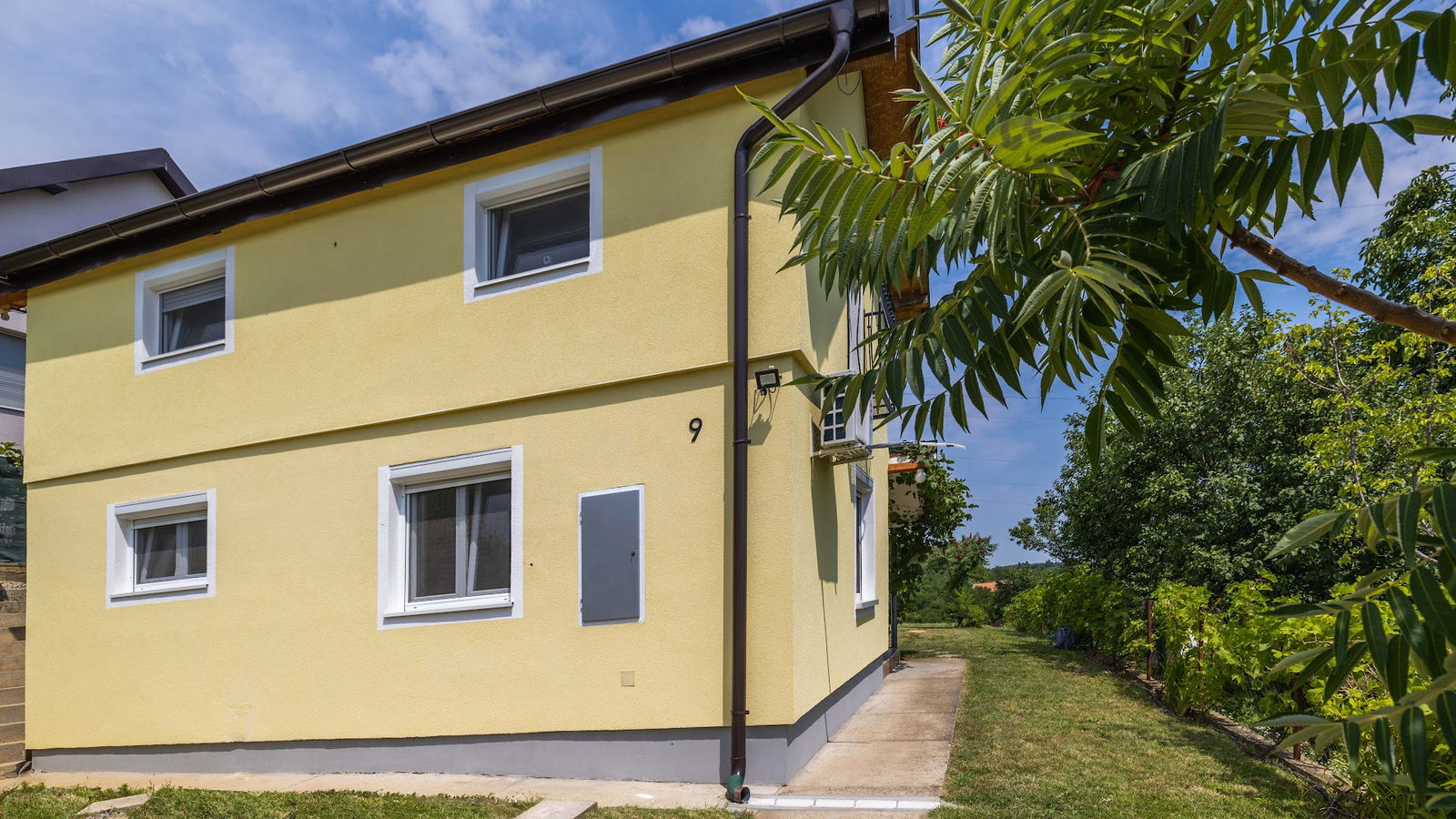 Moon's Home Meseceva Kuca