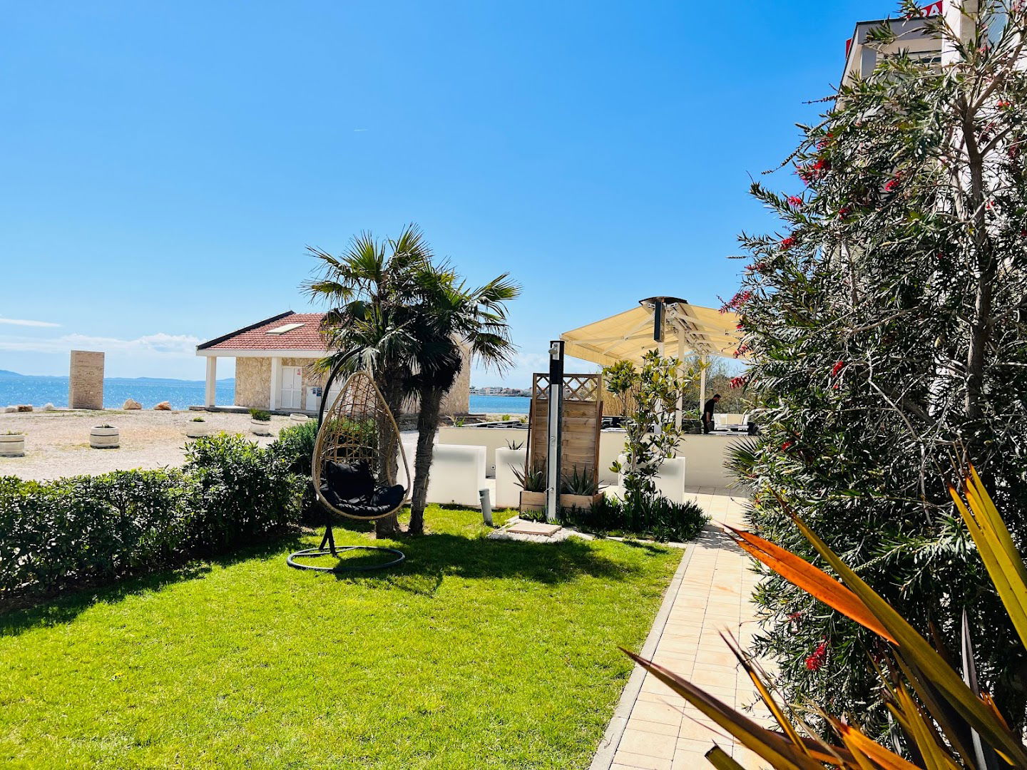 THE BEACH RESORT VIR