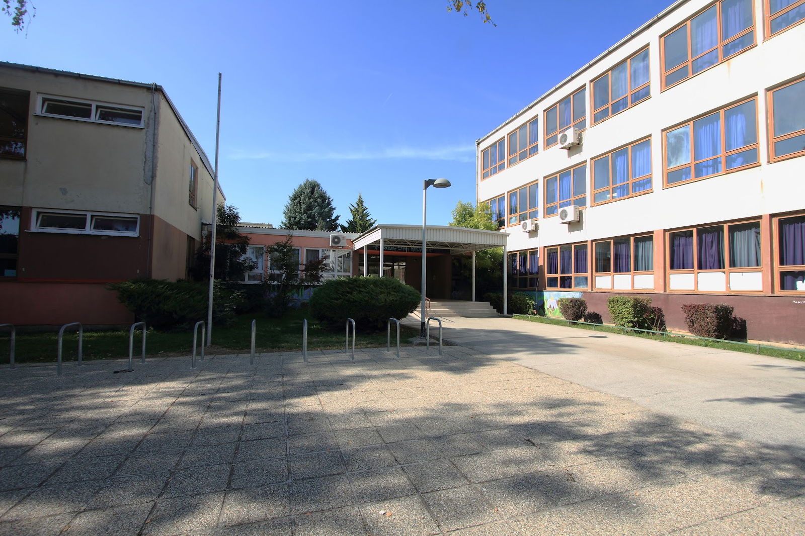 Elementary school Retkovec