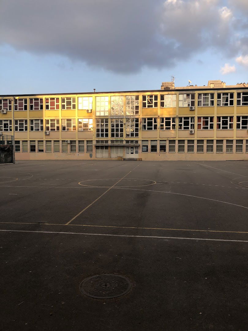 Primary School "Starina Novak"