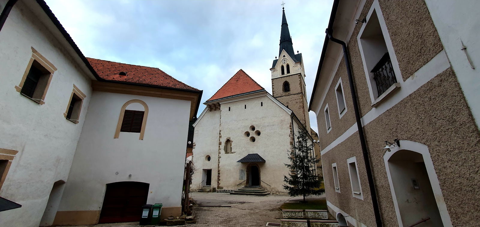 Župnija Vuzenica