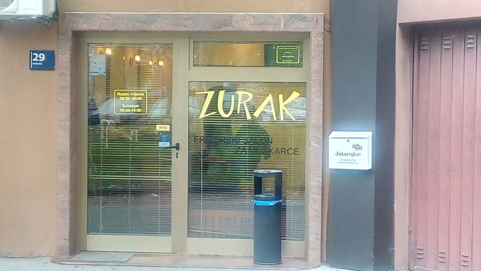 Zurak frizerski salon za muškarce