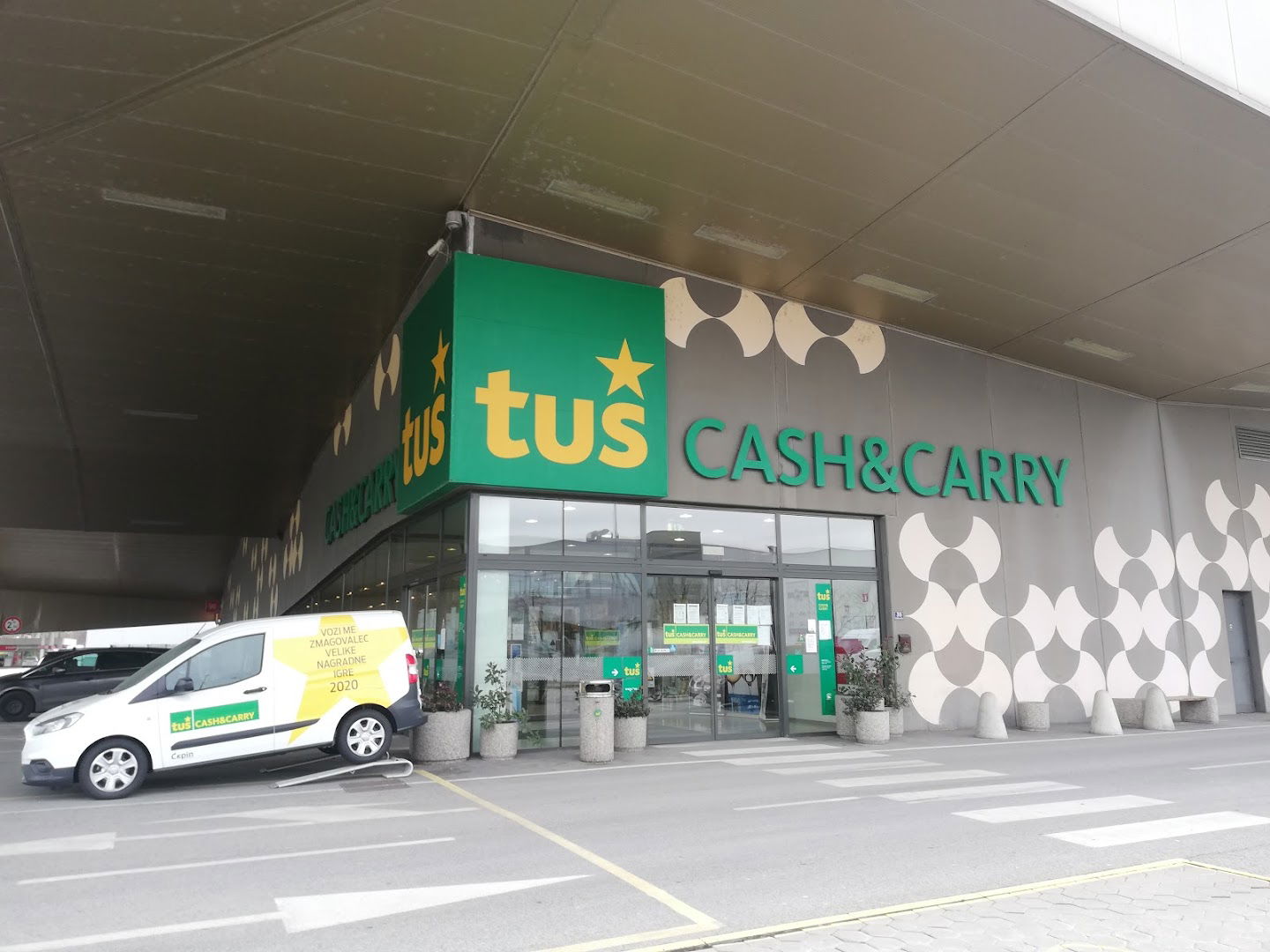 Tuš Cash&Carry Celje