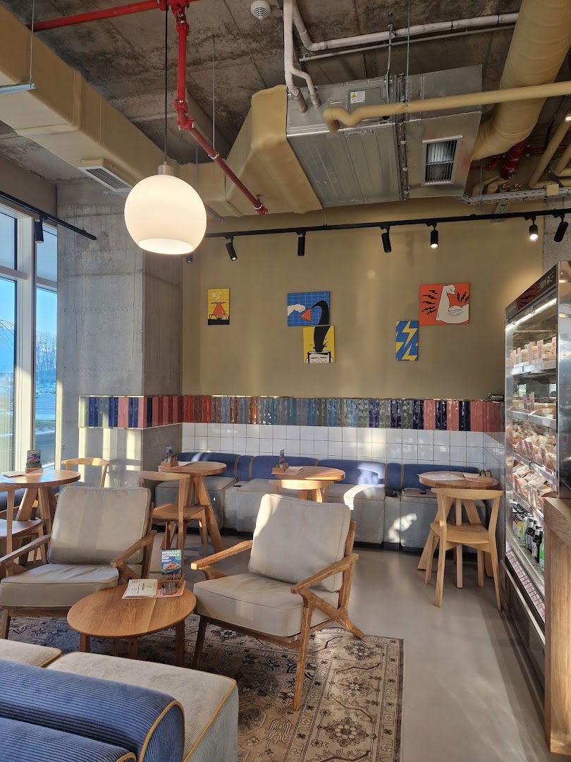 Kafeterija Airport City 2