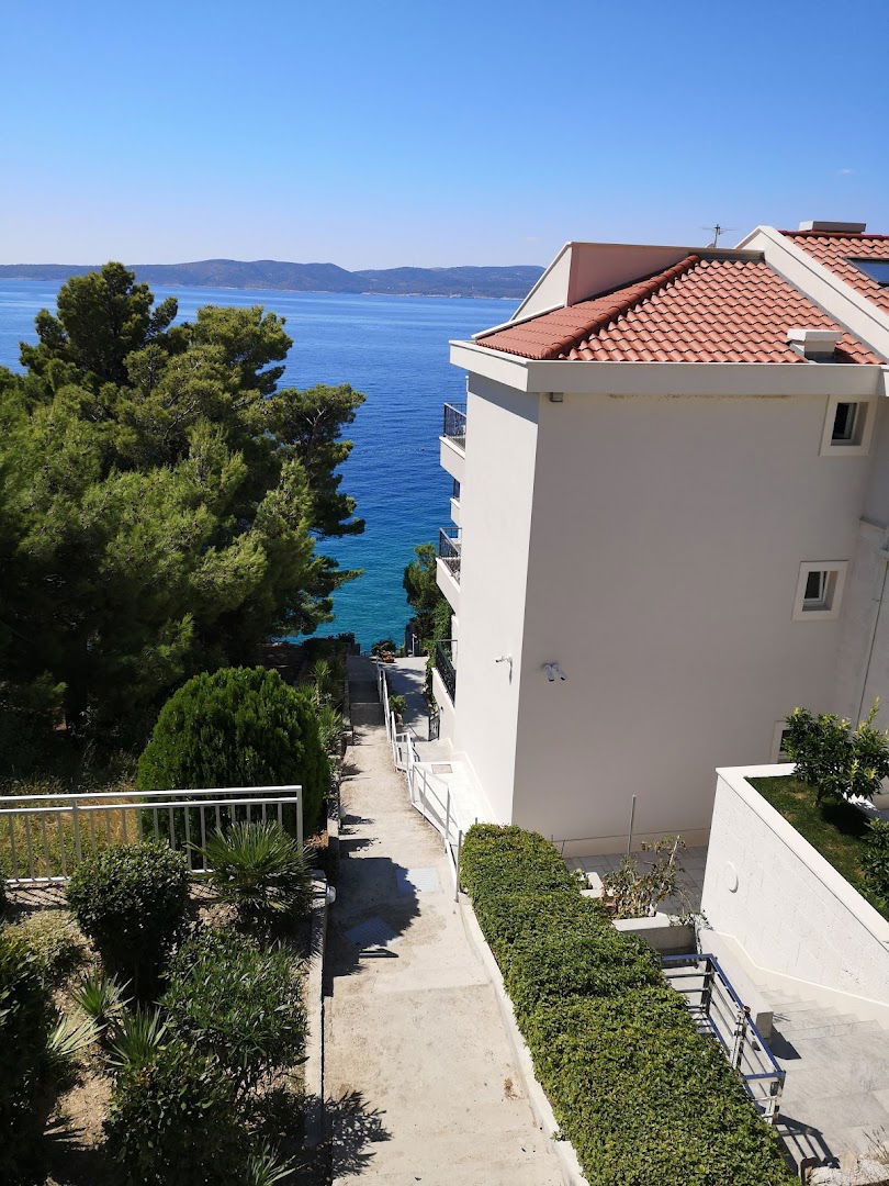 apartments captain Jure