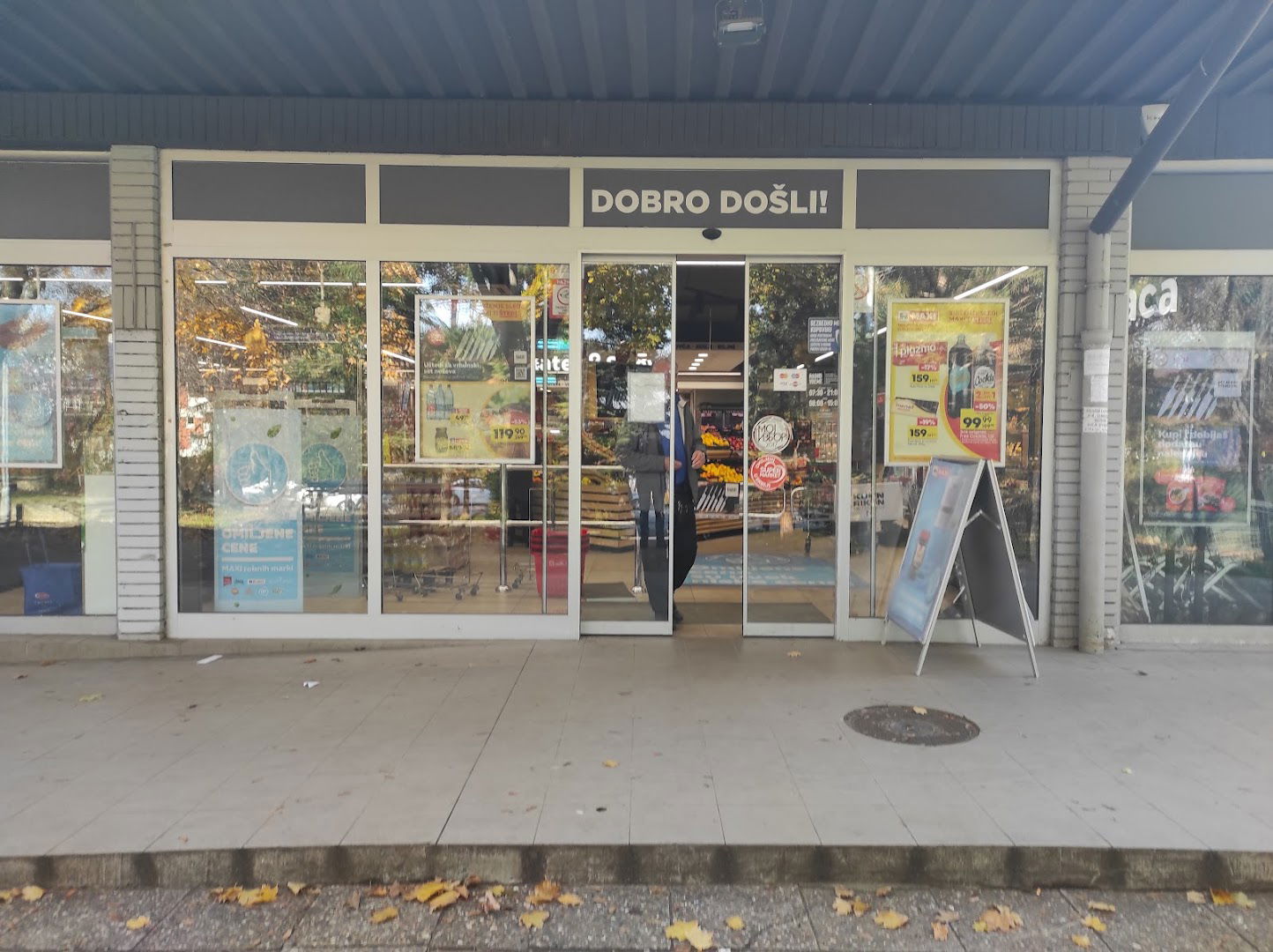 Maxi Sretena Mladenovića Mike