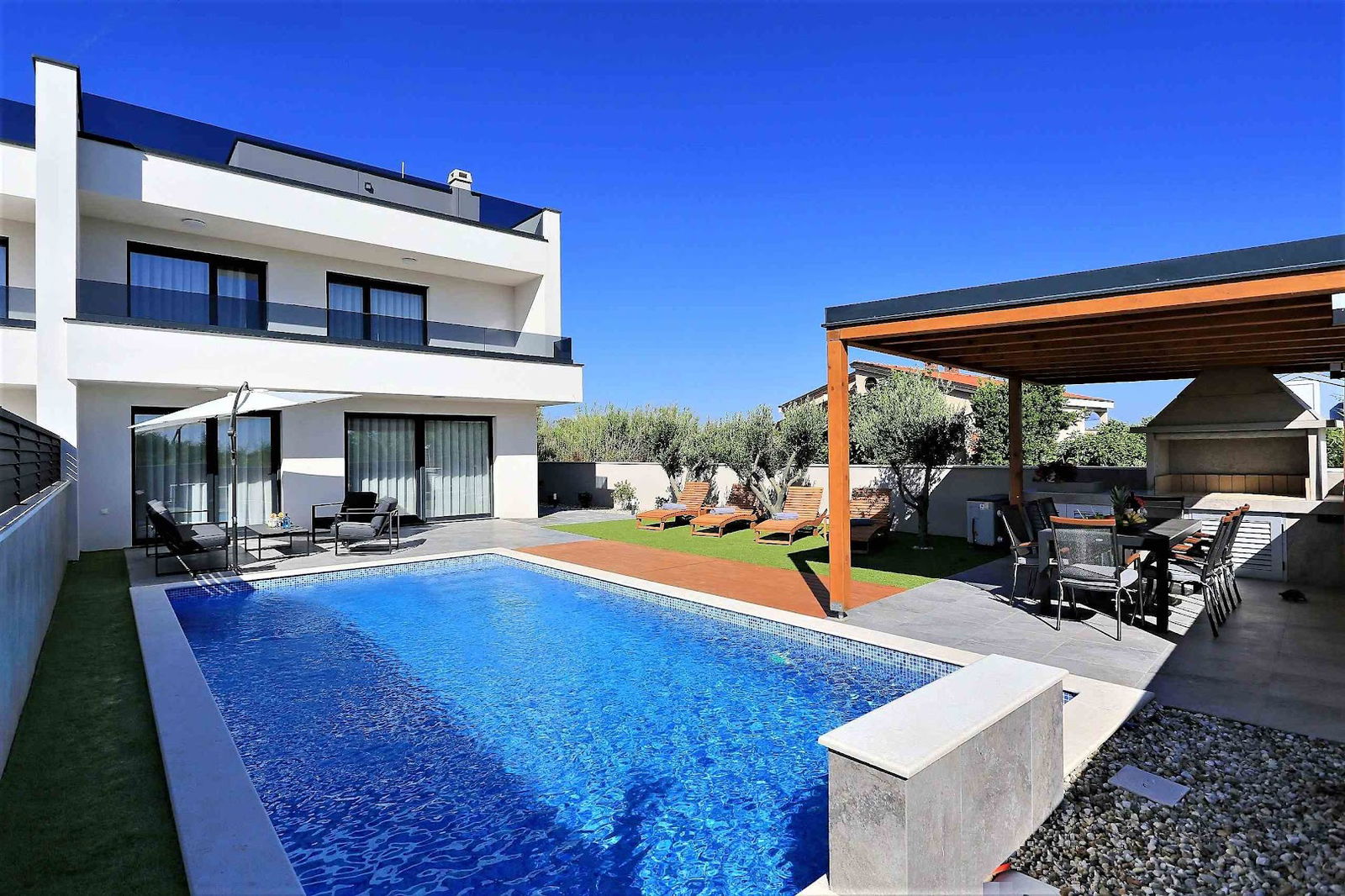 Holiday homes - Villa Frantin & Villa Lela