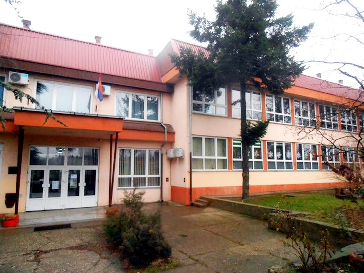 Elementary School Kosta Đukić
