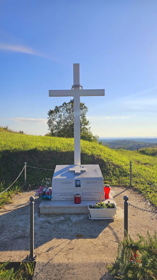 Croce in ricordo di Don Francesco Bonifacio