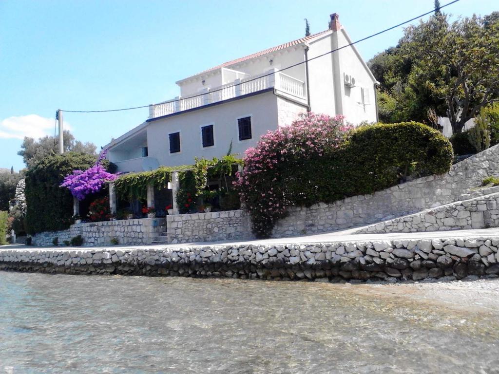 House Kraljić - Apartments / Rooms