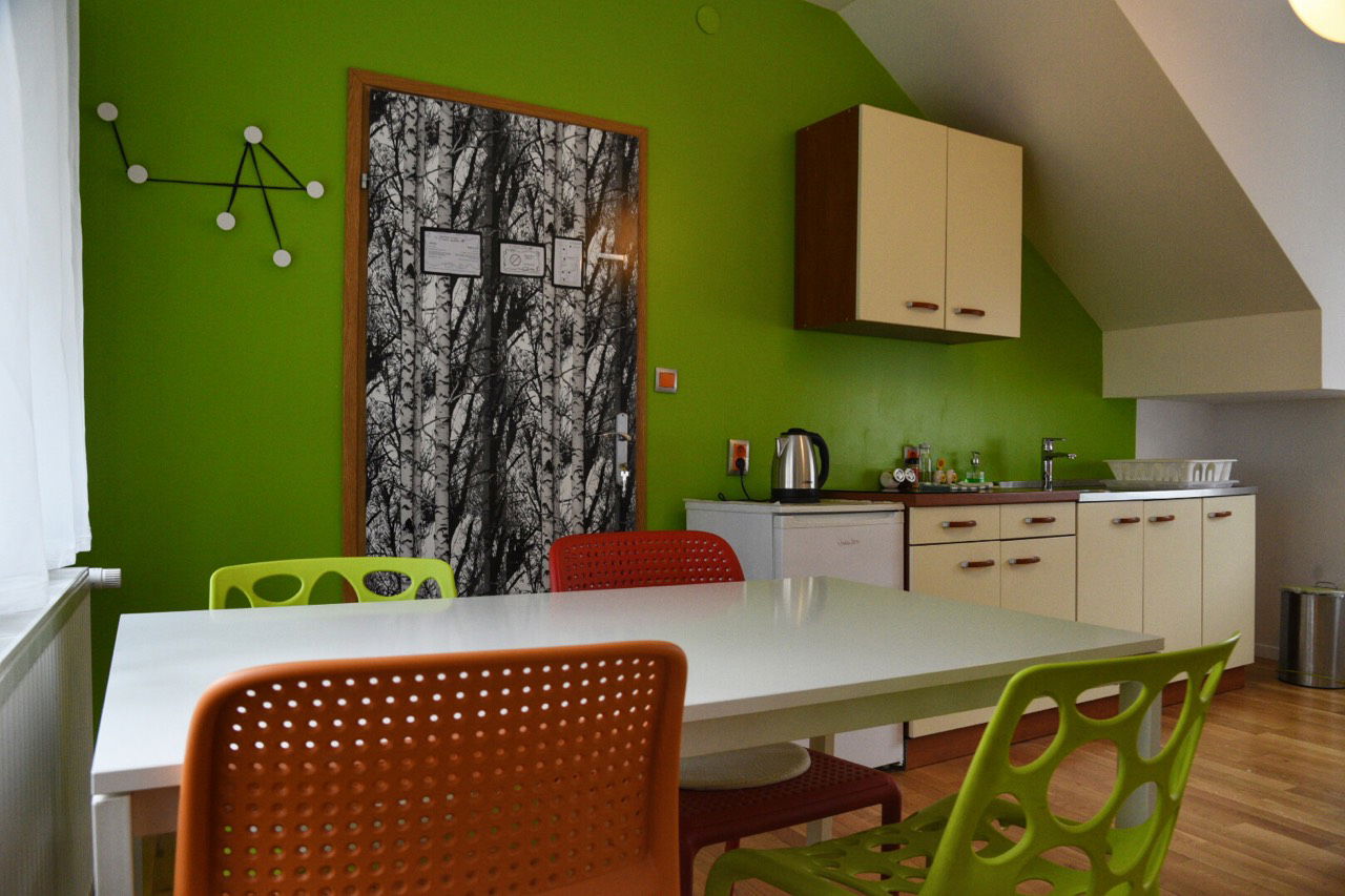 Two Flowers Apartments