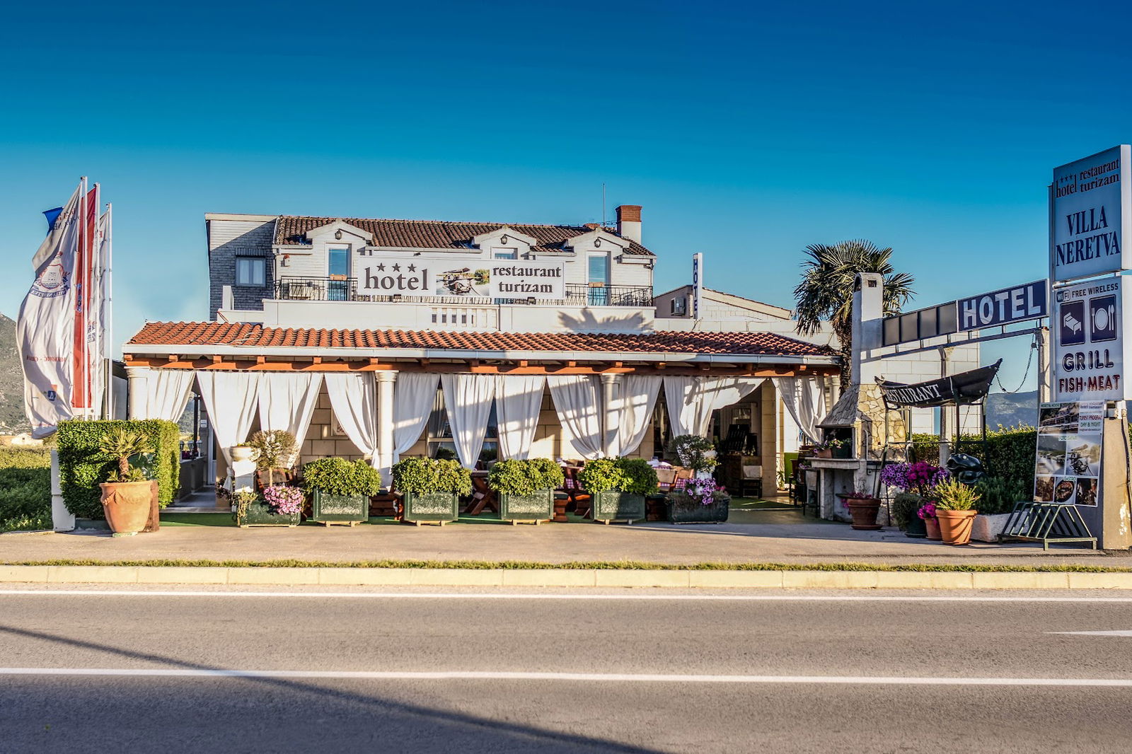 Restaurant & Hotel "Villa Neretva" - Metković