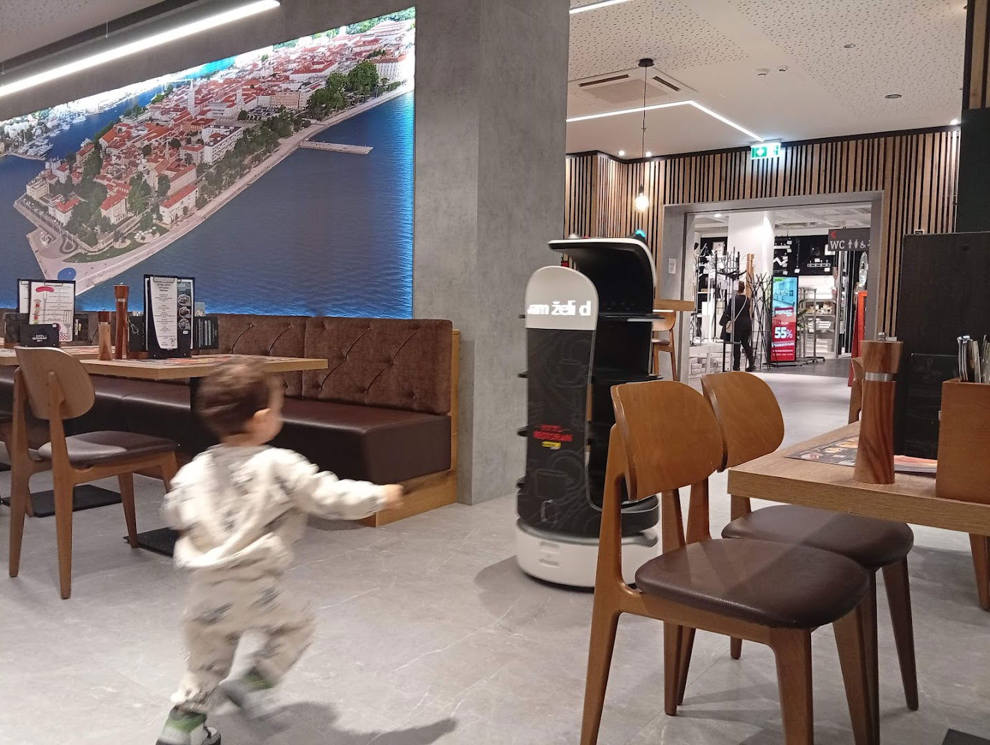 Lesnina XXXL restoran