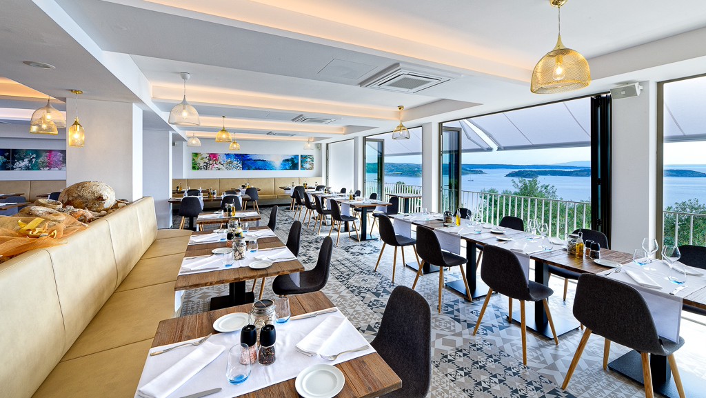 Vista Restaurant by Zlatni Zalaz