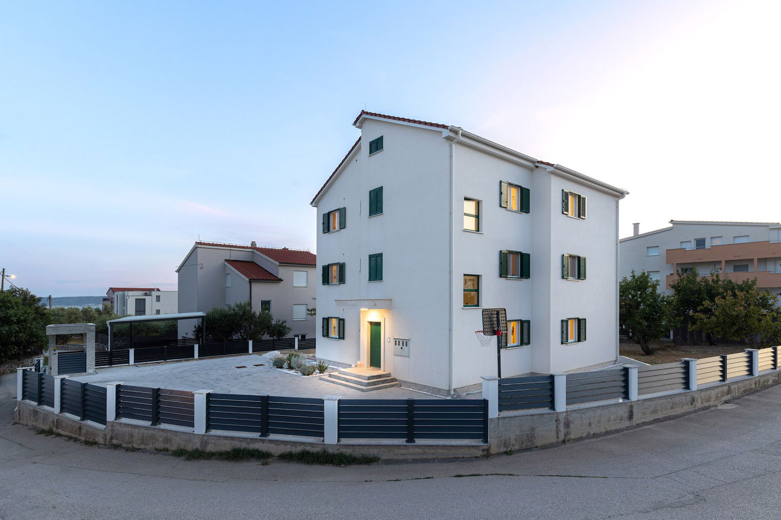 Olive Leaf Apartments