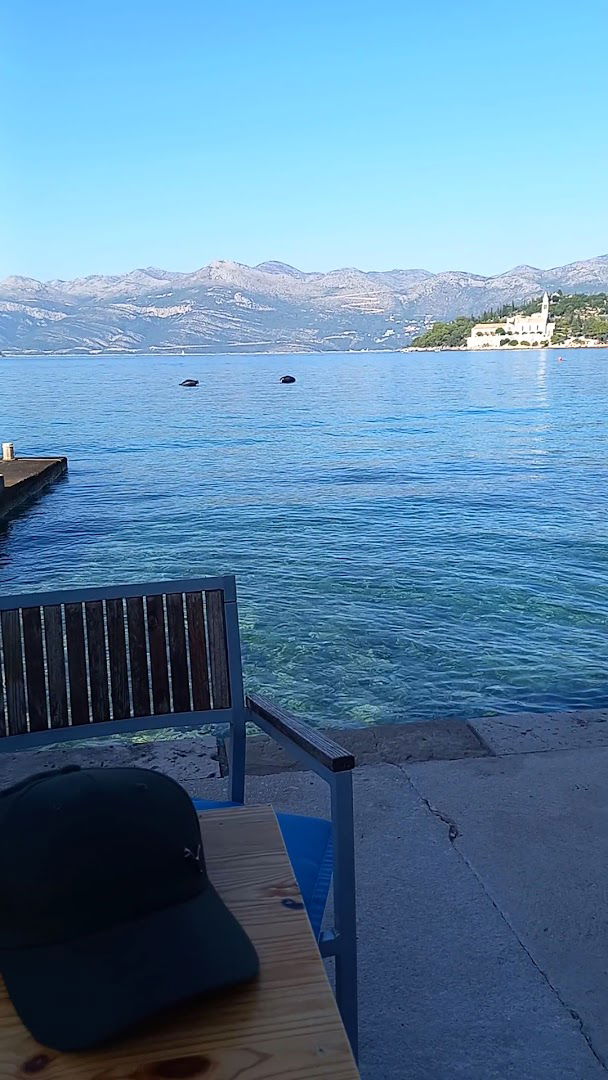 Mandrac Seafood Restaurant