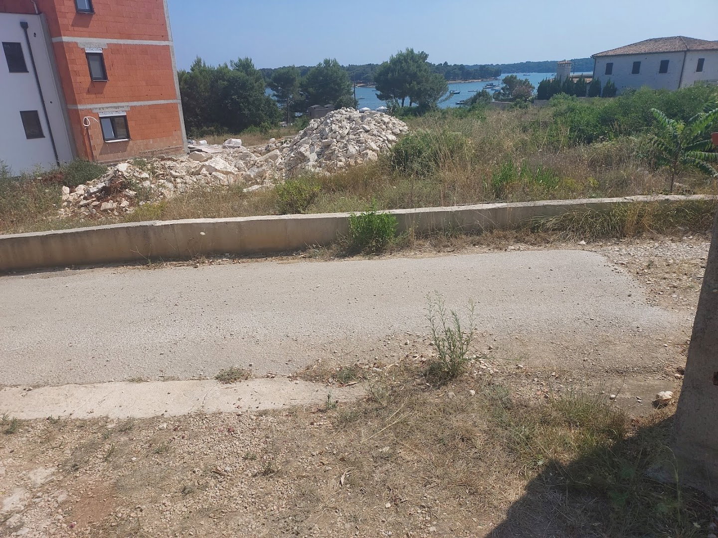 Apartments Mukalba 80