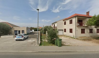 Bus station to Privlaka and Vir