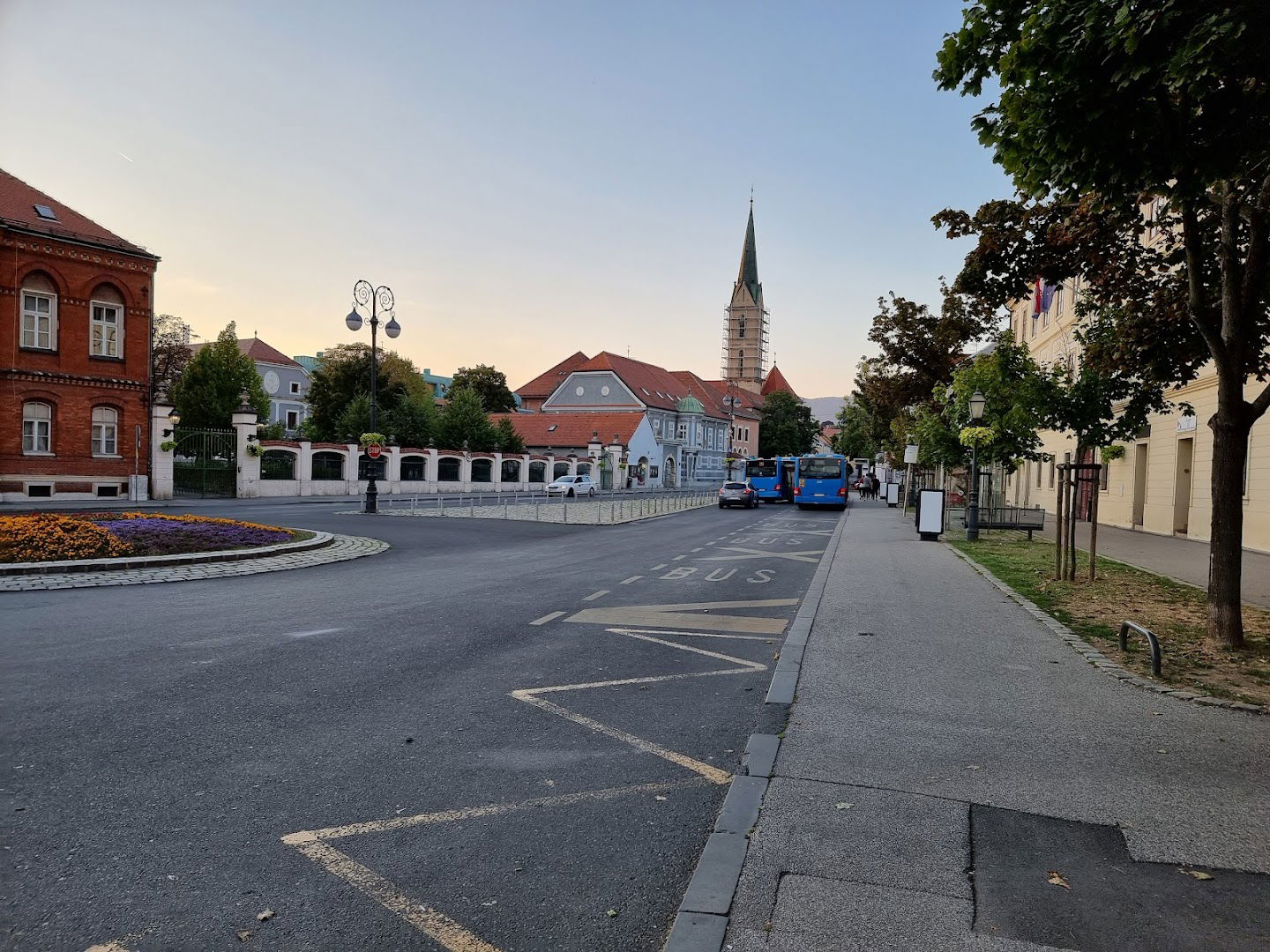 Autobusni Terminal ZET-a - Kaptol, Zagreb