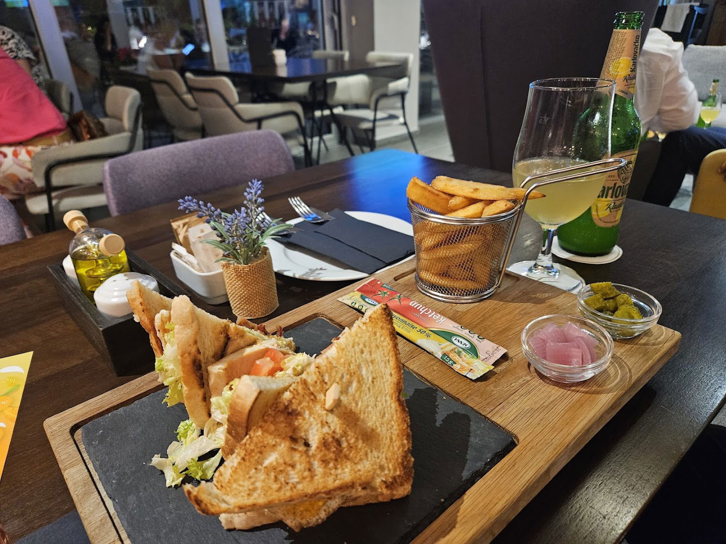 Piano Bar Hotel Lero