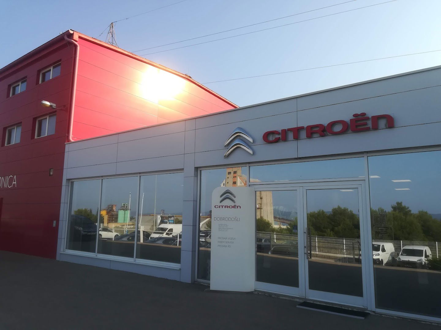 M.T.A. THOMAS Ltd. - Service Citroën Zadar