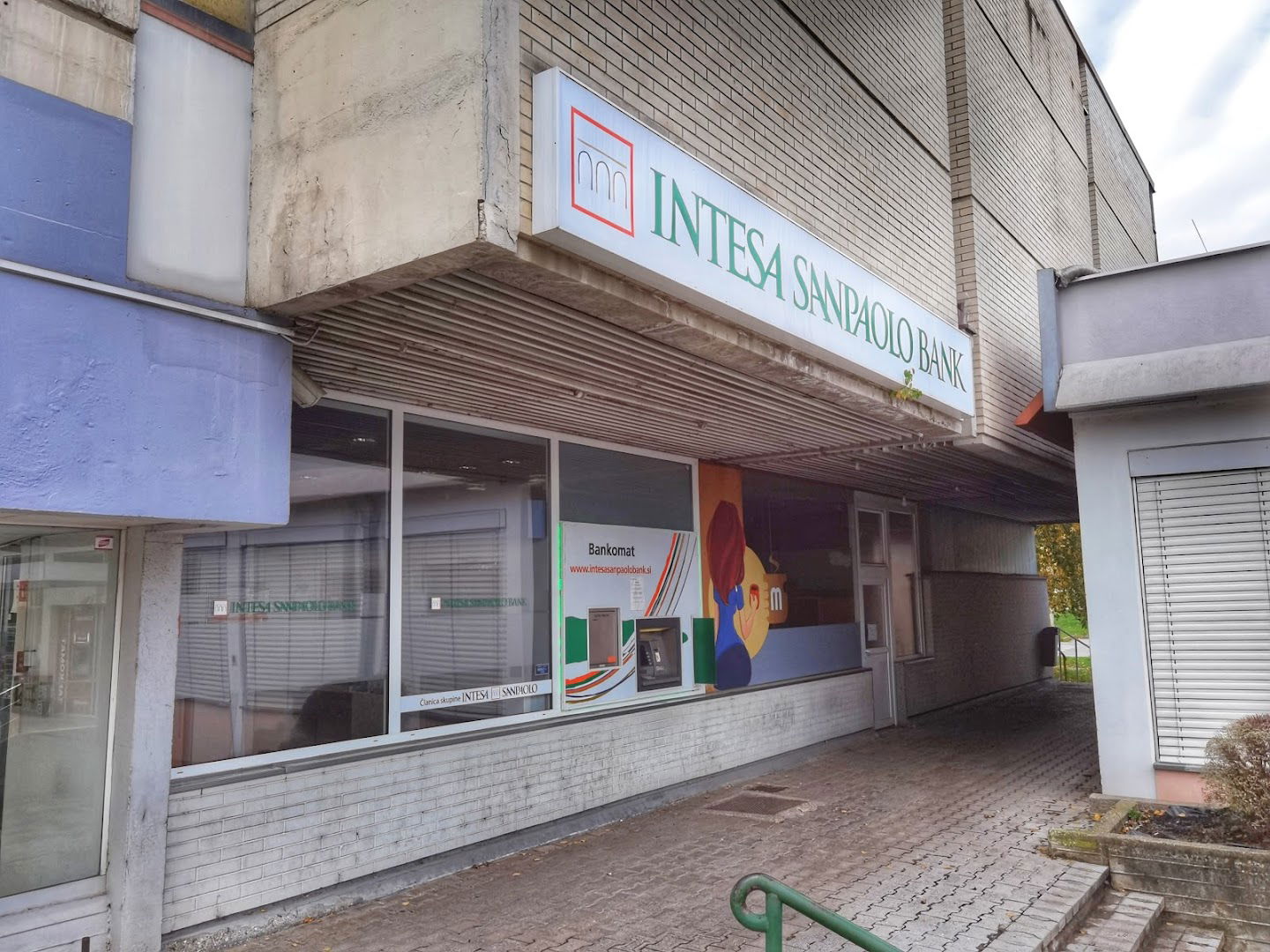 Intesa Sanpaolo Bank, Poslovalnica Lenart