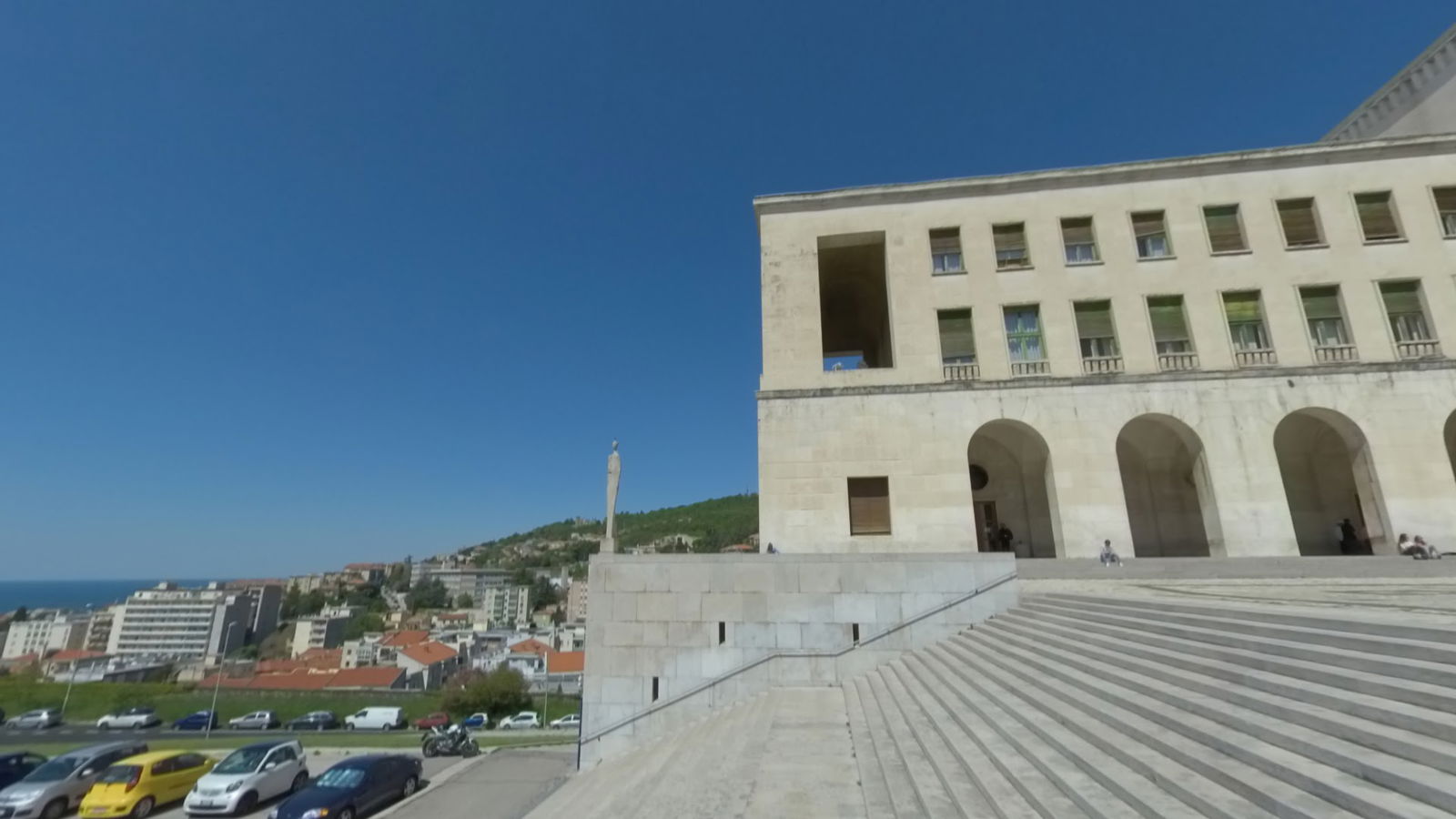 Biblioteca Europa. Socio-politica