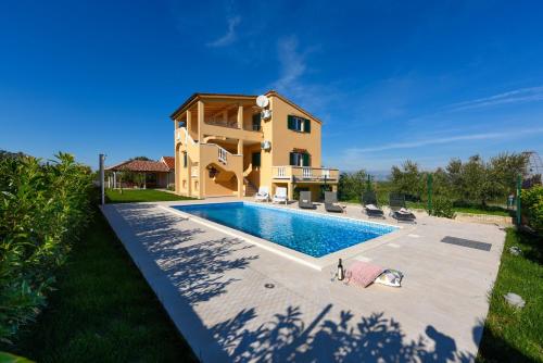 Villa Almond - GodeGate Excluisve Club