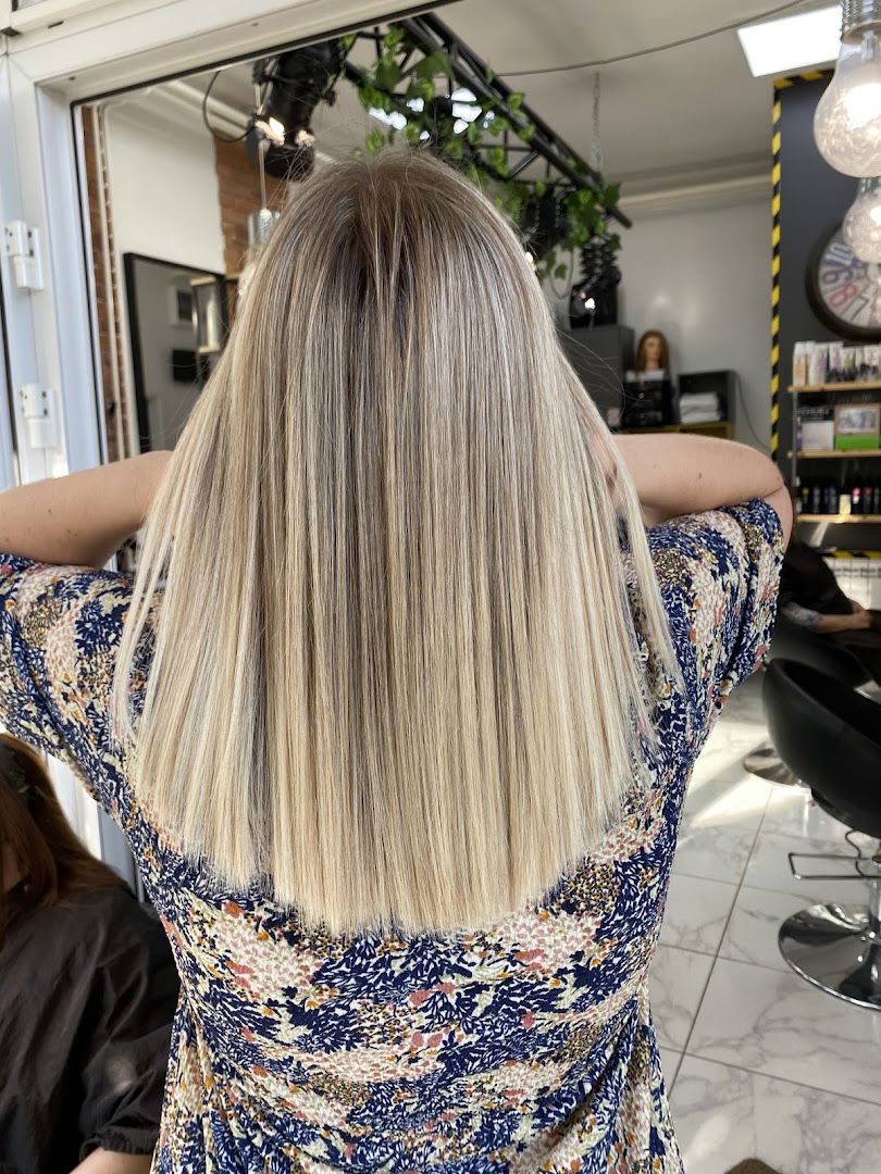 Igor Stojković Hairdressing Salon