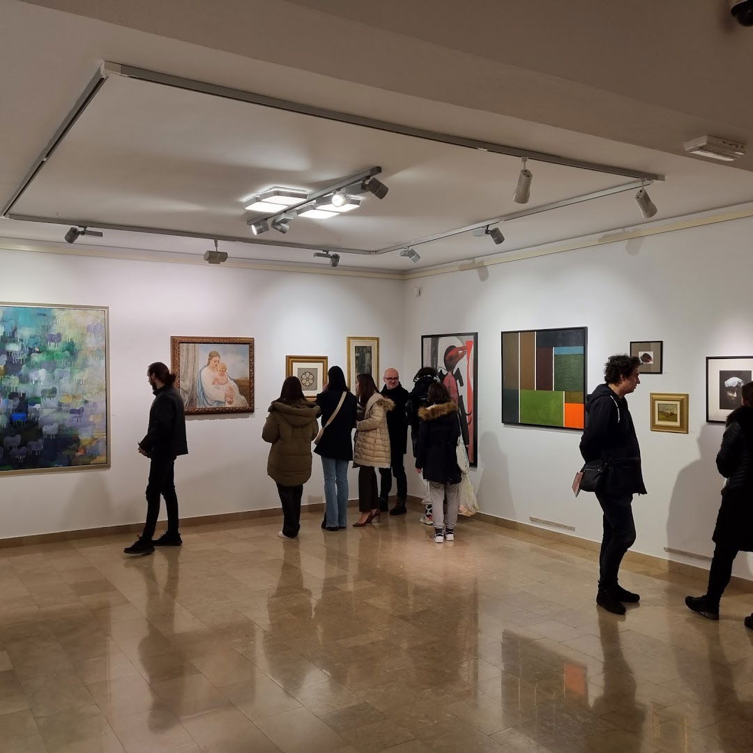 Franjevački muzej i galerija Široki Brijeg / Franciscan Museum and Gallery Široki Brijeg