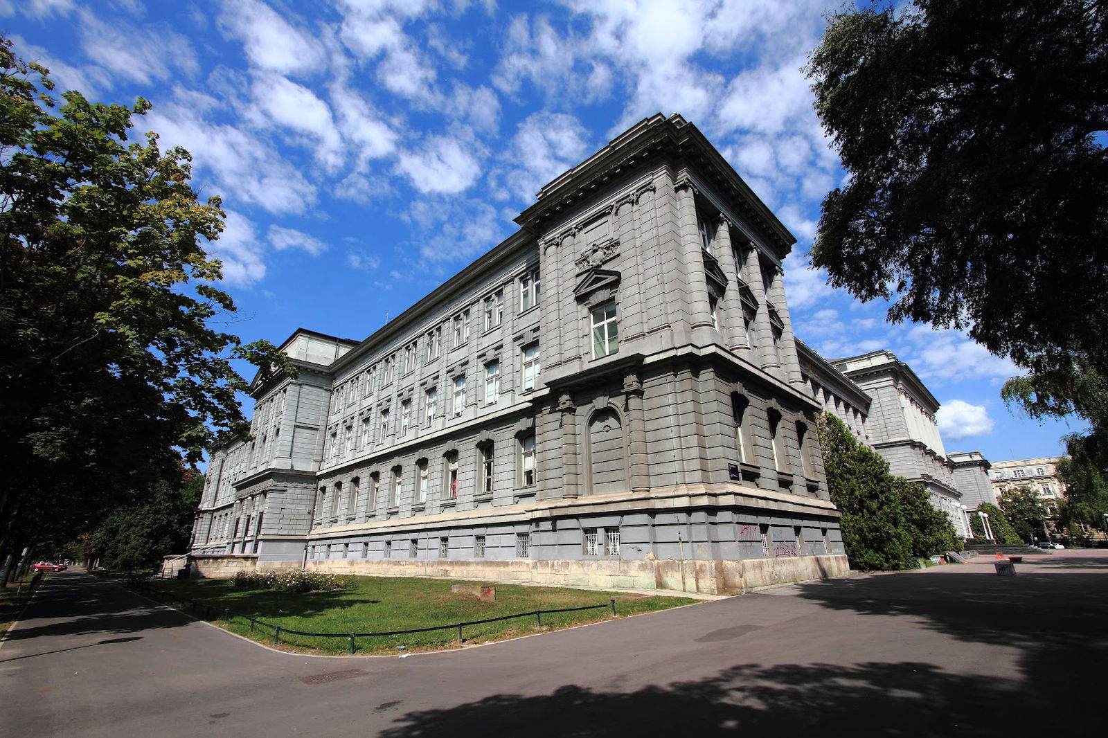 Izidor Kršnjavi Elementary School