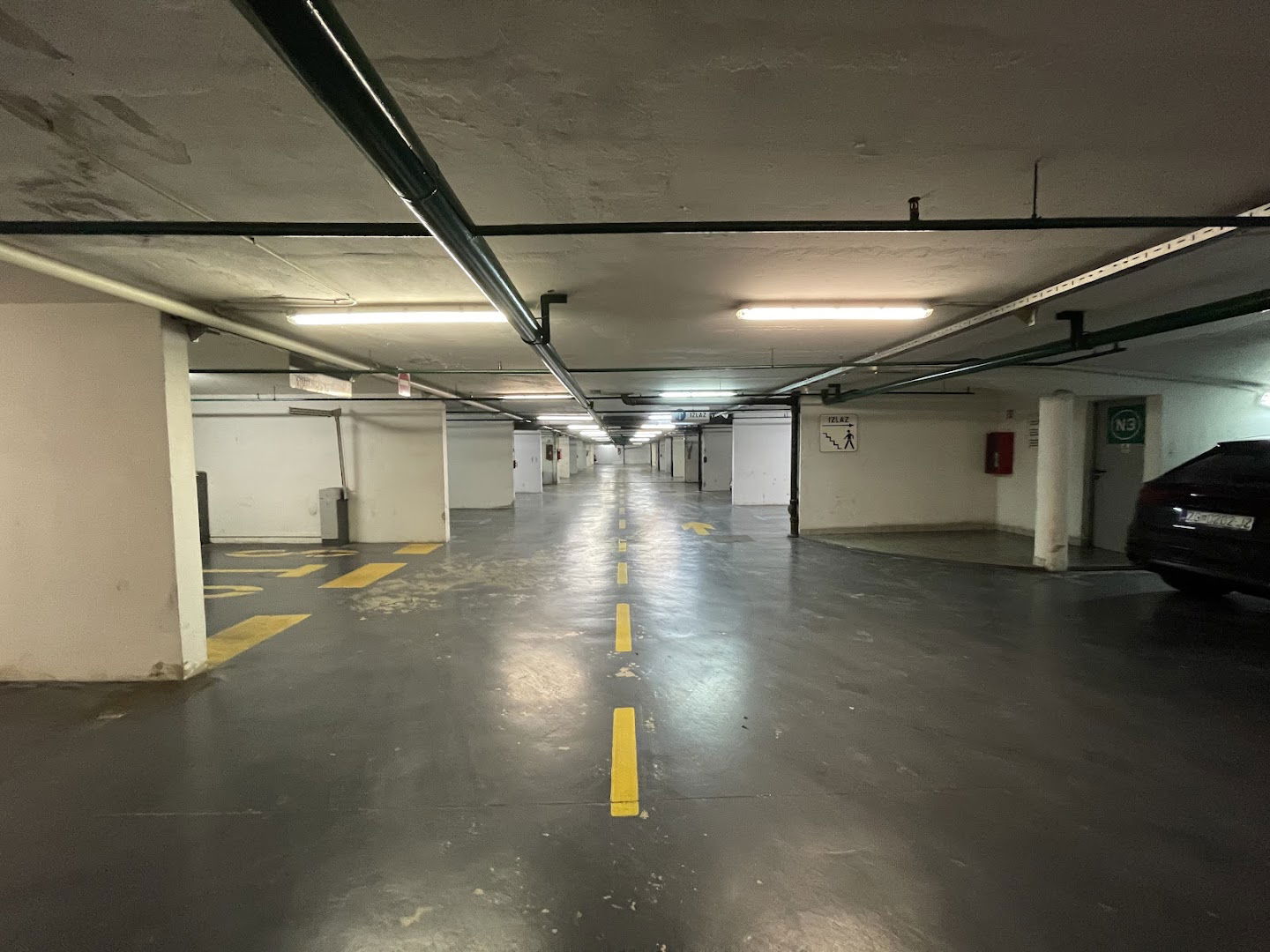 Javna garaža Svetice