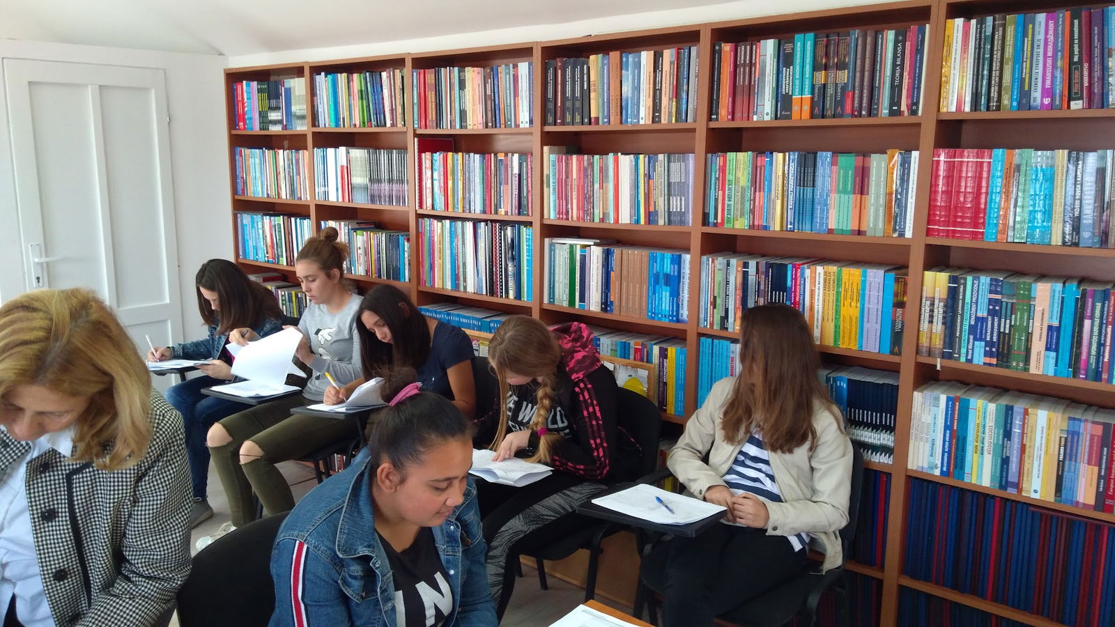 Едукативни центар "Дисципулус"