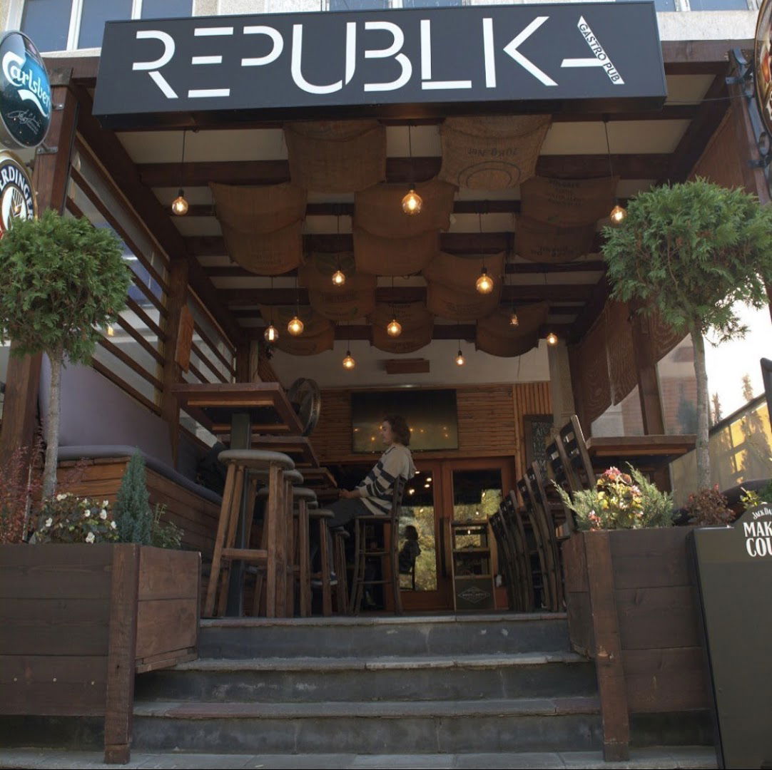 Republika Pub