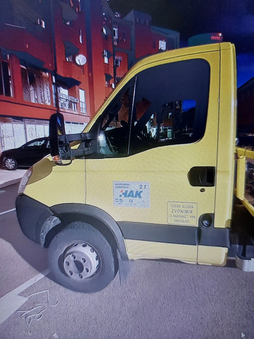 Vučna služba Zvonimir Knin