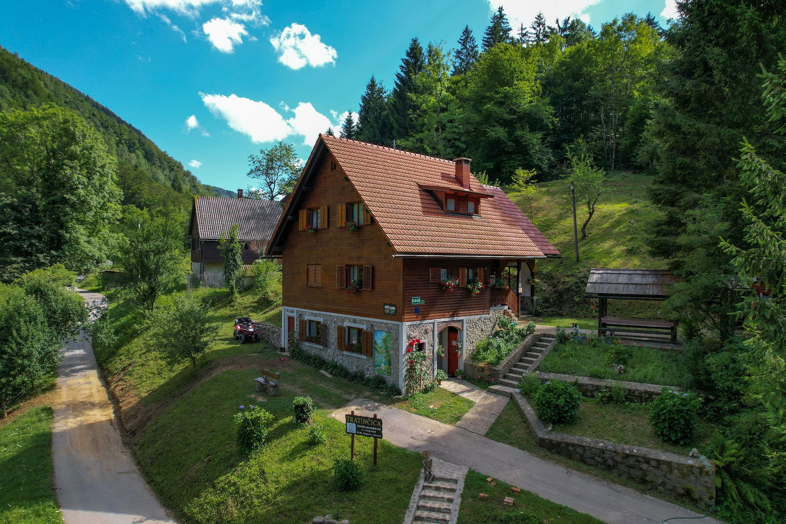 Tree house Kupari Nacionalni park Risnjak