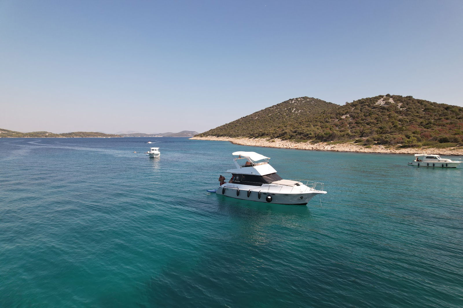 Day boat trip with 5 stars vacation