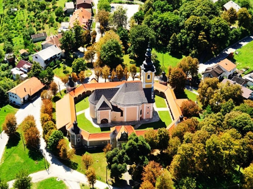 Apartment Vanja - 200m from centar city