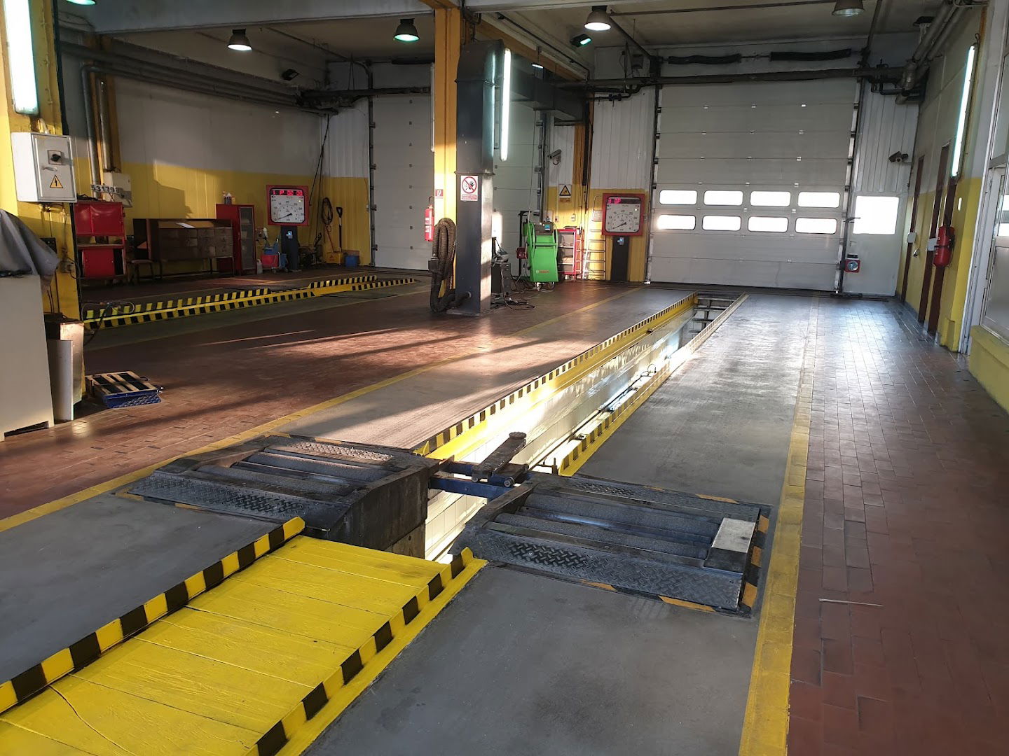 Vehicle inspection station 'Euro Daus'