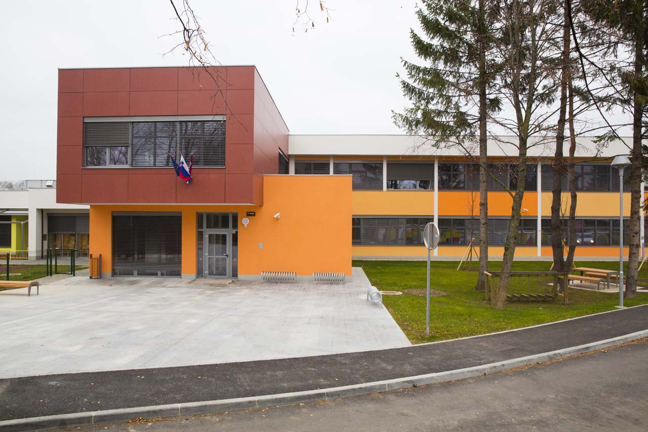 Elementary School Prestranek