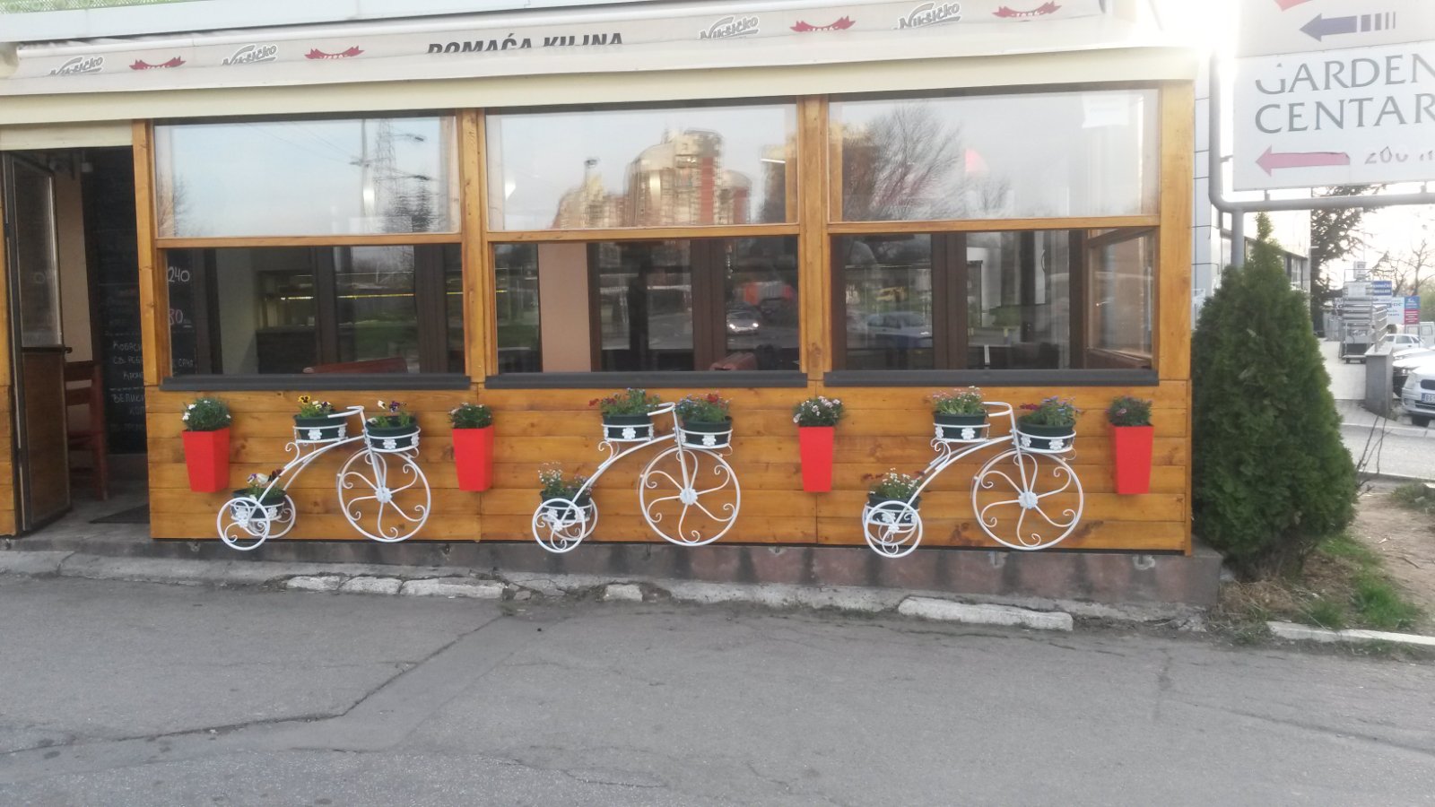 Domaća kujna 'Zone'