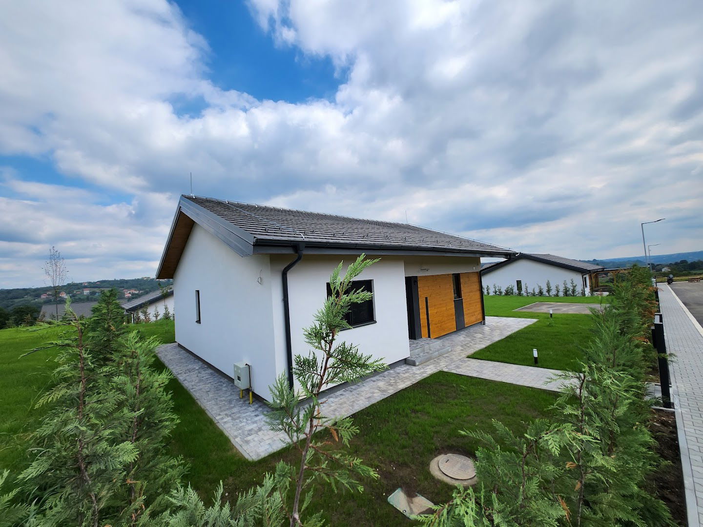 Hrastov Breg / Oak Hill