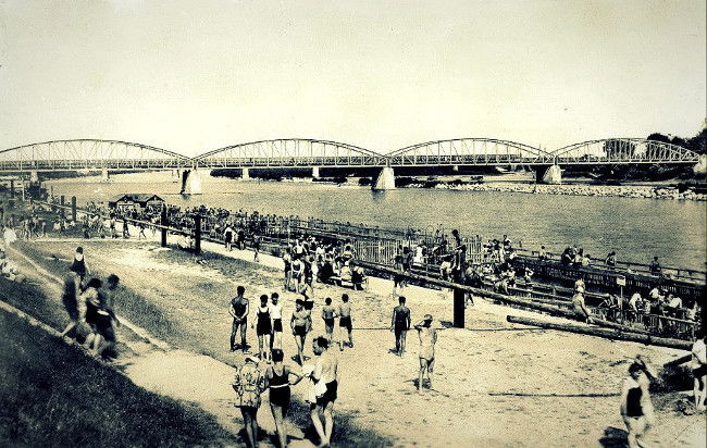 Ostaci Crvenog mosta