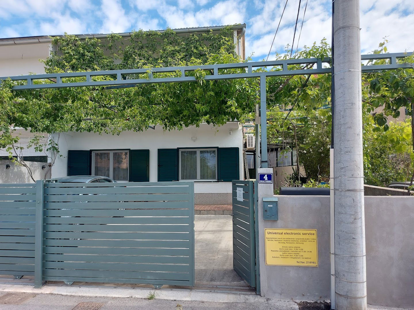 Universal electronic service