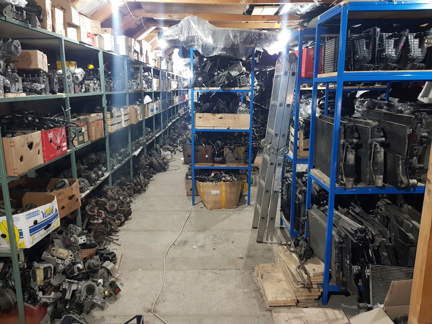 RENO PAUNOVIĆ - Servis i delovi Mladenovac