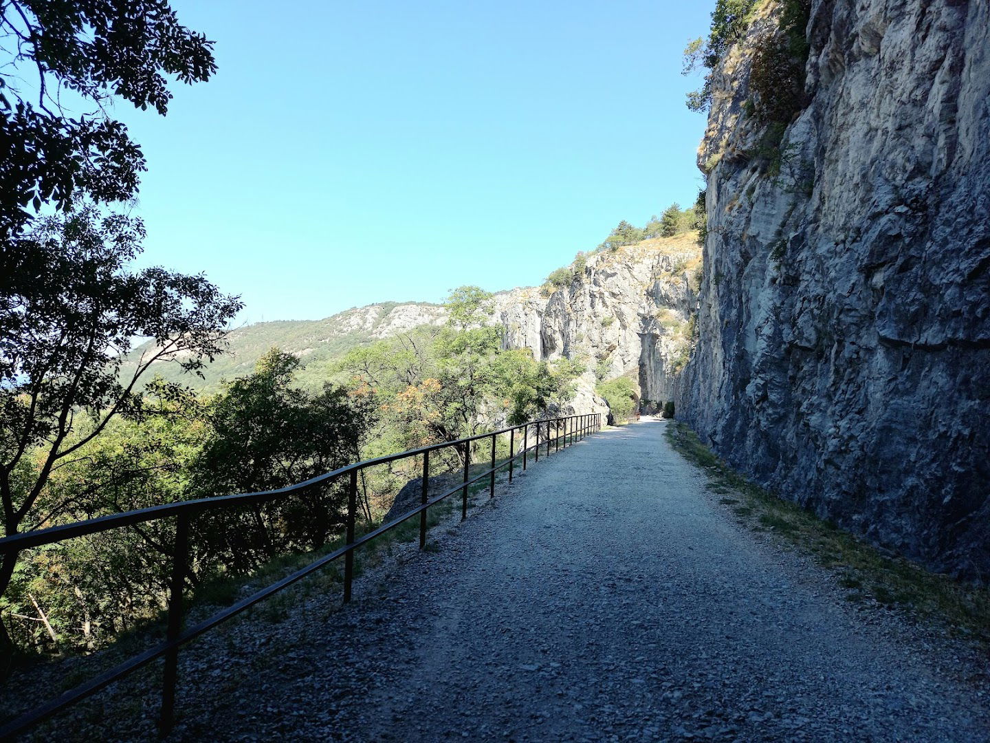 Giordano Cottur cycle and pedestrian path