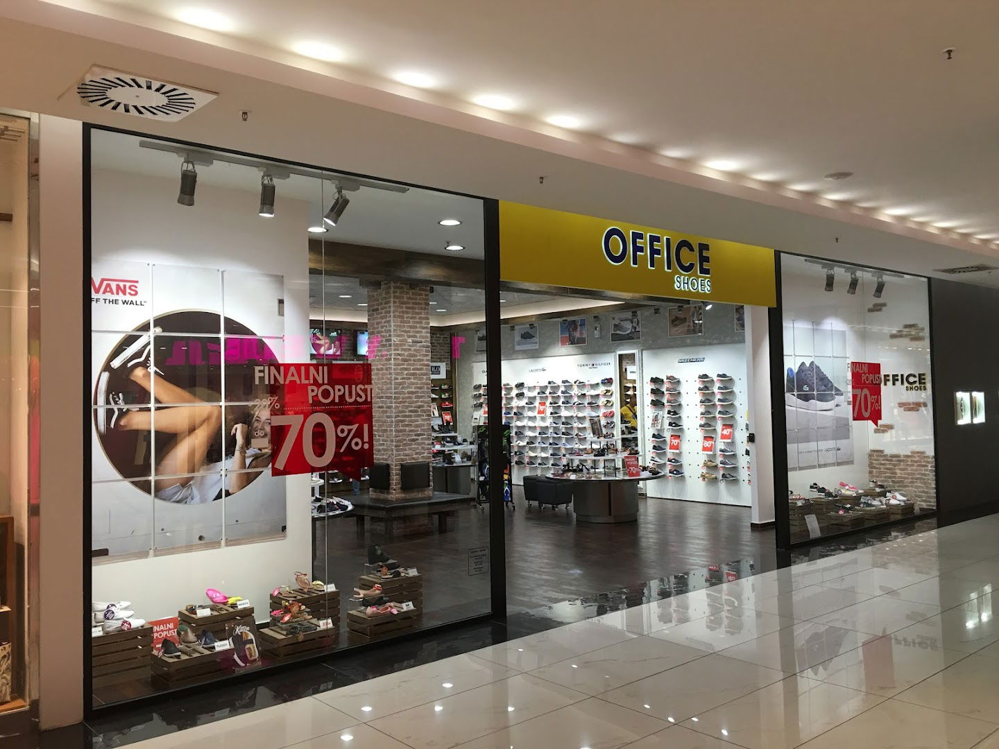 Office Shoes - TC Stadion